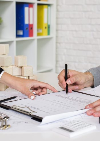 woman-suggesting-changes-plan